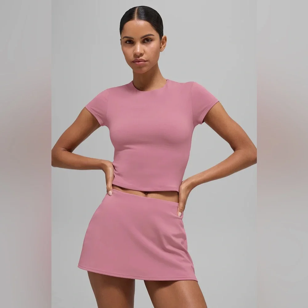 ALO YOGA | ✨NEW✨ ALO Softsculpt Precision Short Sleeve Top in Pink Wild Rose - Picture 1 of 7